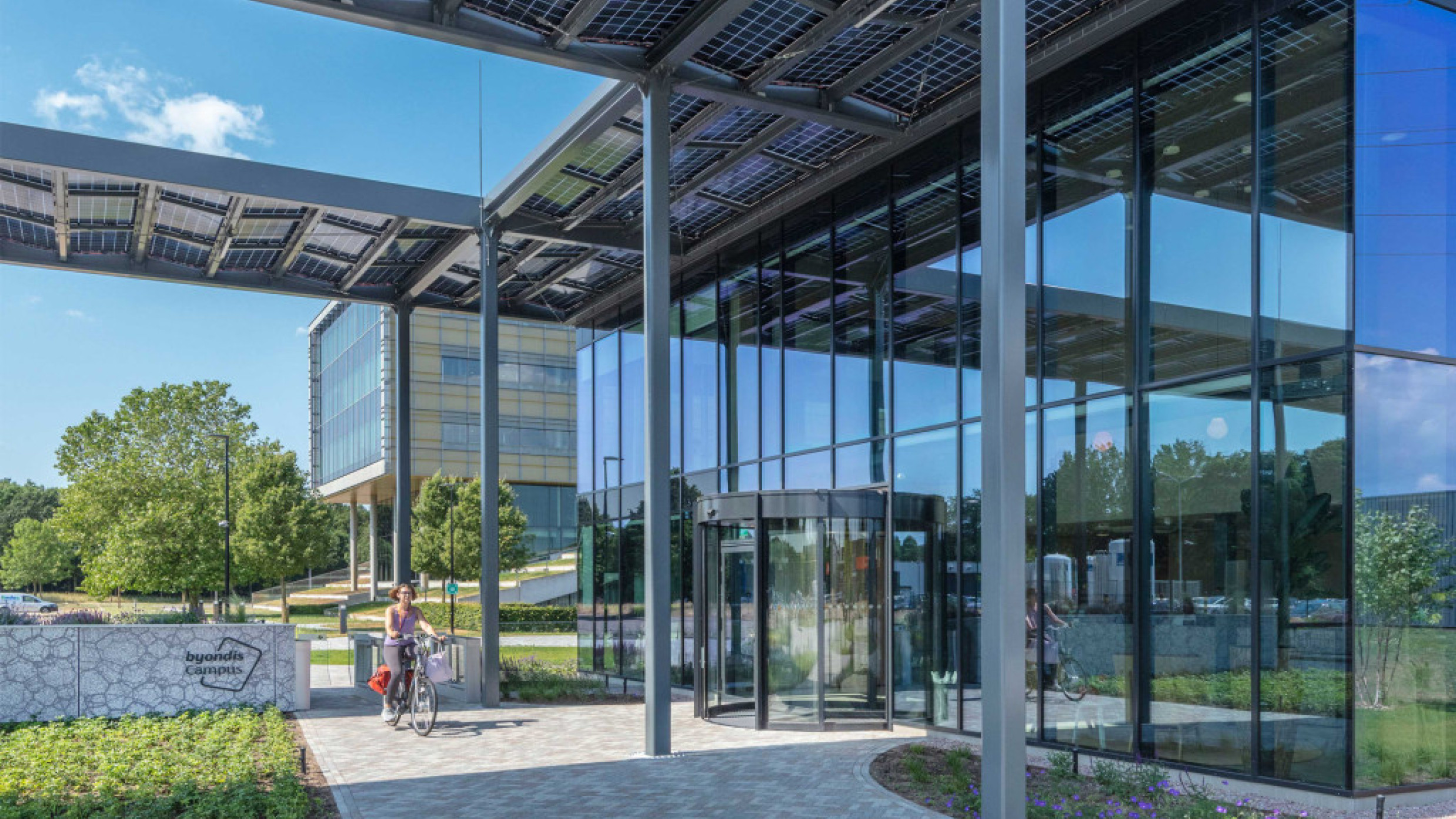 Luifel portiersloge Byondis, Nijmegen