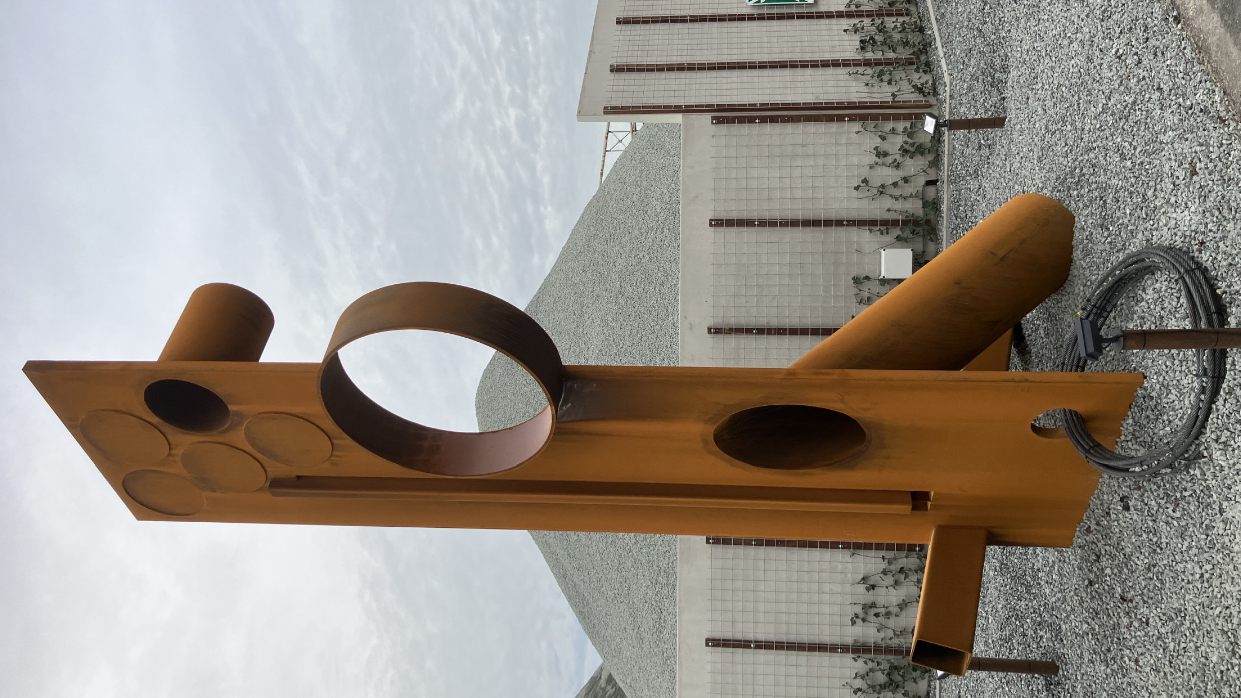 Voorzijde sculptuur
