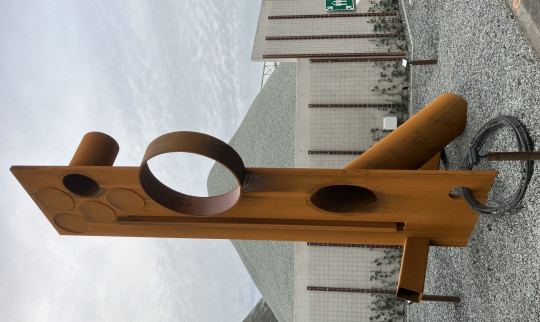 Voorzijde sculptuur